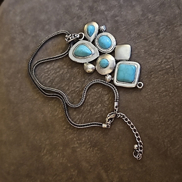 VTG Abstract Geometric Howlite Pendant Chain Necklace - Picture 2 of 7